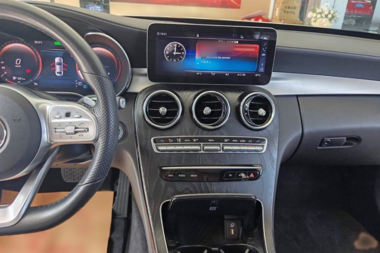 Used Mercedes-Benz C-Class 2020 C 260 L Sport Edition Interior 3