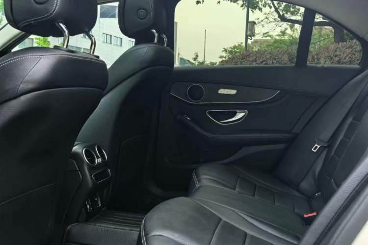 Used Mercedes-Benz C-Class 2020 C 260 L Sport Edition Interior 4