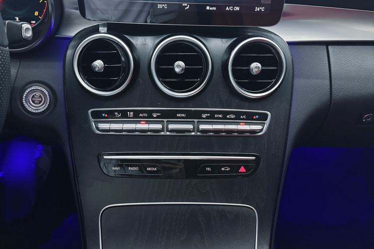 Used Mercedes-Benz C-Class 2020 Restyled C 200 L Fashion Edition Sport Version Interior 4