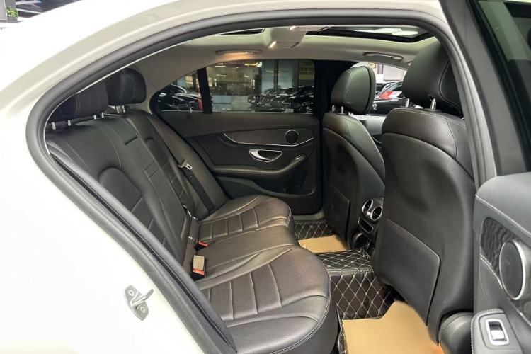 Used Mercedes-Benz C-Class 2020 C 260 L Sport Edition Interior 4
