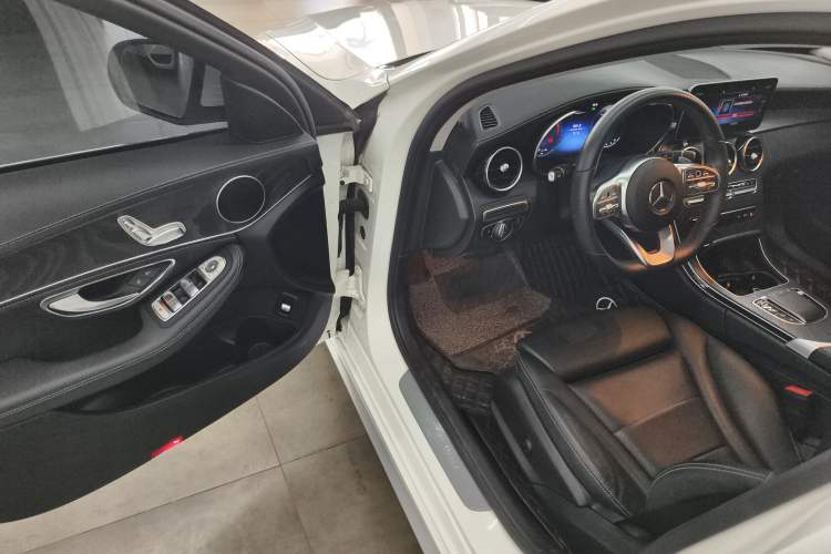 Used Mercedes-Benz C-Class 2020 C 200 L Fashion Edition Sport Version Interior 4