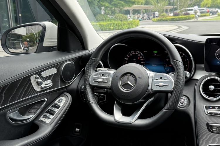 Used Mercedes-Benz C-Class 2020 C 260 L Sport Edition Interior 5