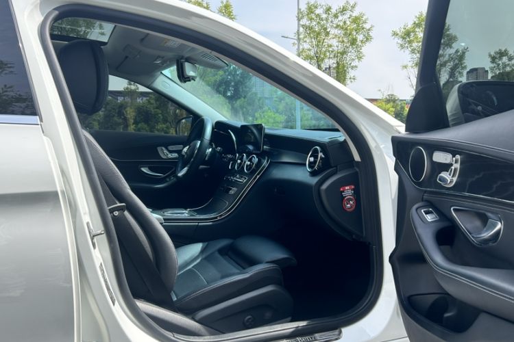 Used Mercedes-Benz C-Class 2020 C 260 L Sport Edition Interior 5