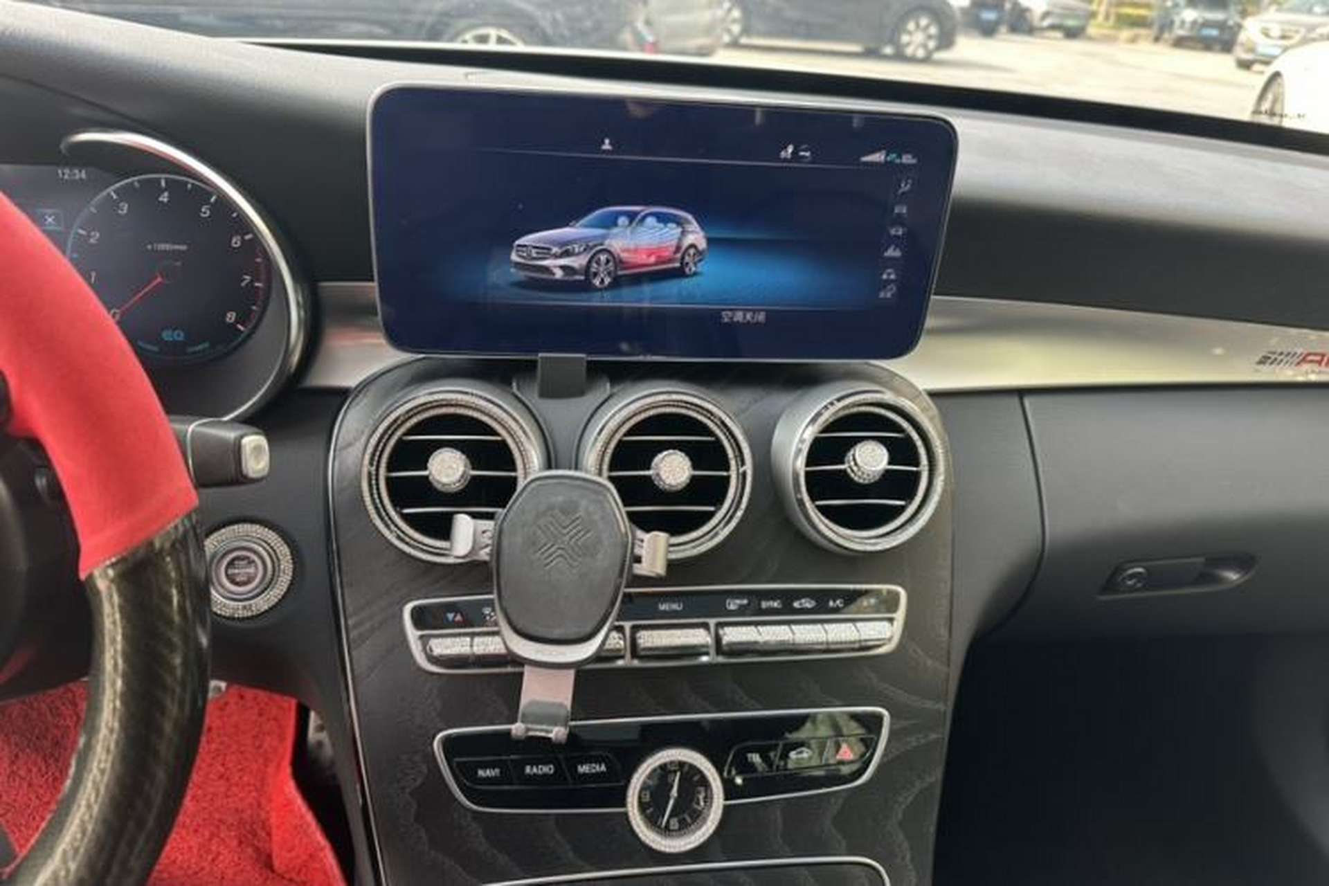 Used Mercedes-Benz C-Class 2020 Facelifted C 260 Estate Interior 5