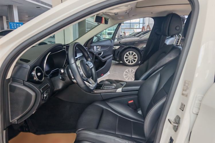 Used Mercedes-Benz C-Class 2020 C 260 L Sport Edition Interior 5