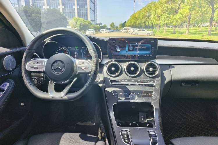 Used Mercedes-Benz C-Class 2020 Restyled C 260 L Sport Edition Interior 6