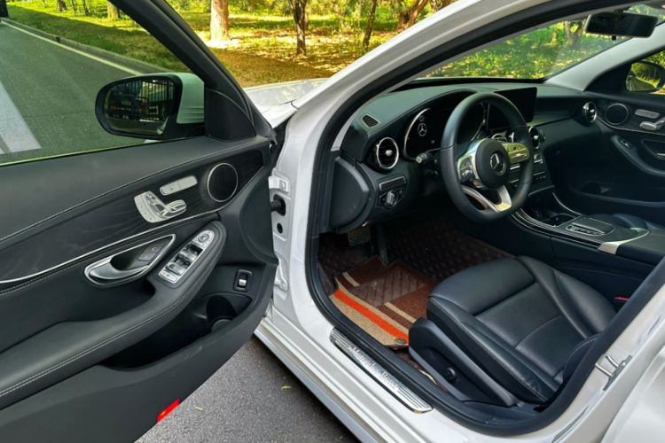 Used Mercedes-Benz C-Class 2020 Restyled C 260 L Sport Edition Interior 6