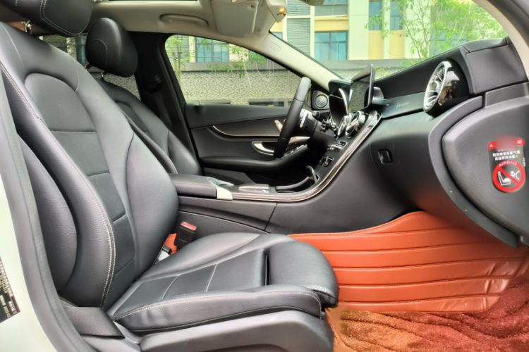 Used Mercedes-Benz C-Class 2020 C 200 L Fashion Edition Sport Version Interior 6