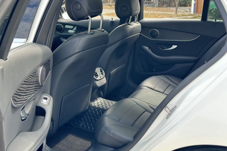Used Mercedes-Benz C-Class 2020 Facelifted C 260 Estate Interior 6