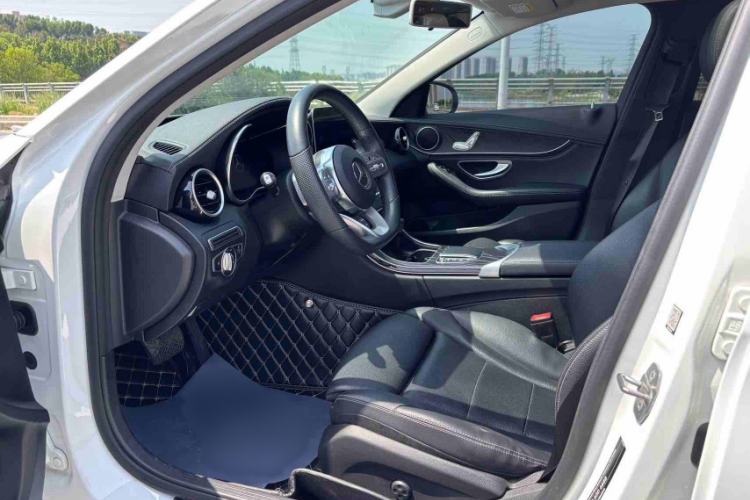 Used Mercedes-Benz C-Class 2020 C 200 L Fashion Edition Sport Version Interior 6