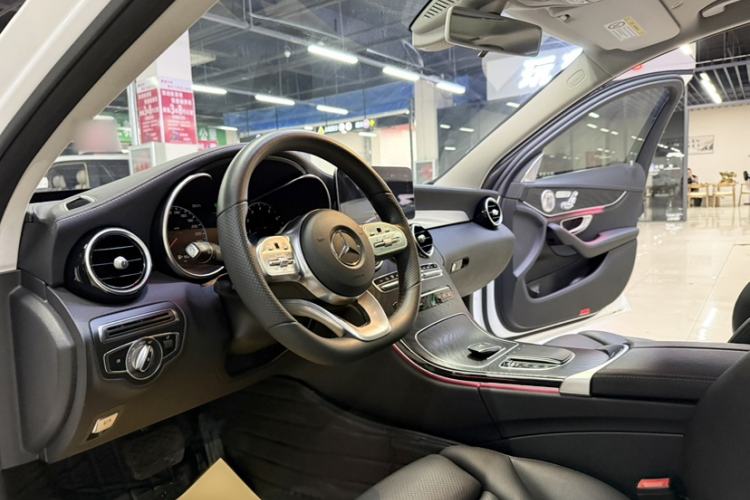 Used Mercedes-Benz C-Class 2020 C 260 L Sport Edition Interior 7