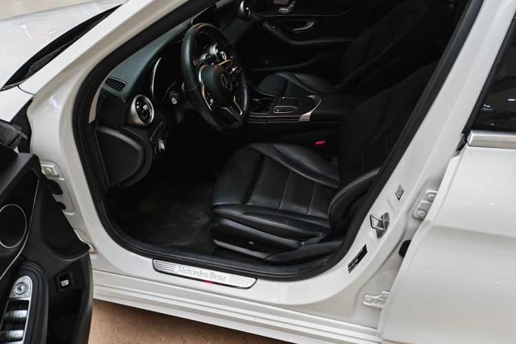 Used Mercedes-Benz C-Class 2020 C 260 Estate Interior 7