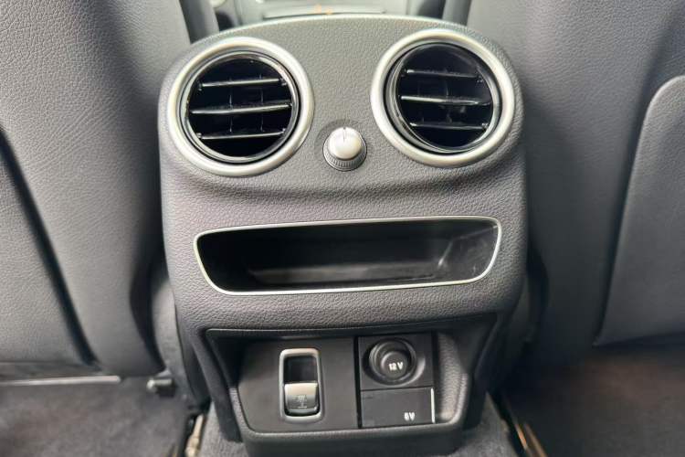 Used Mercedes-Benz C-Class 2020 Restyled C 260 L Sport Edition Interior 7