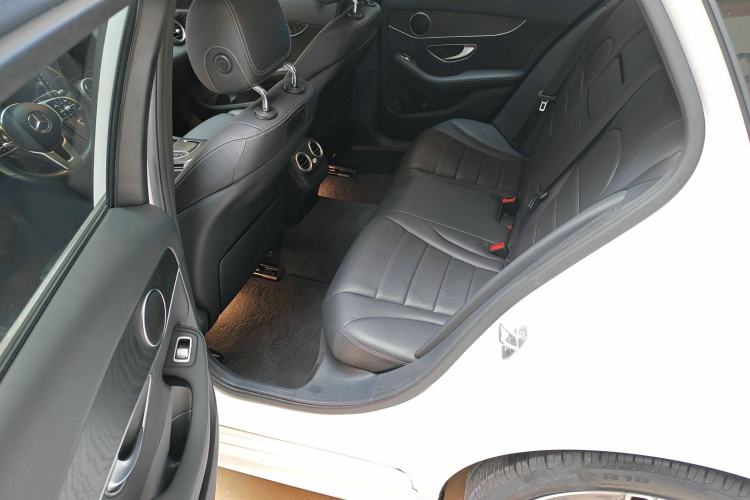 Used Mercedes-Benz C-Class 2020 C 260 Estate Interior 8