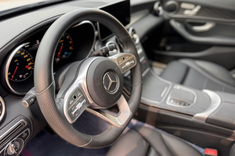 Used Mercedes-Benz C-Class 2020 C 260 L Sport Edition Interior 8