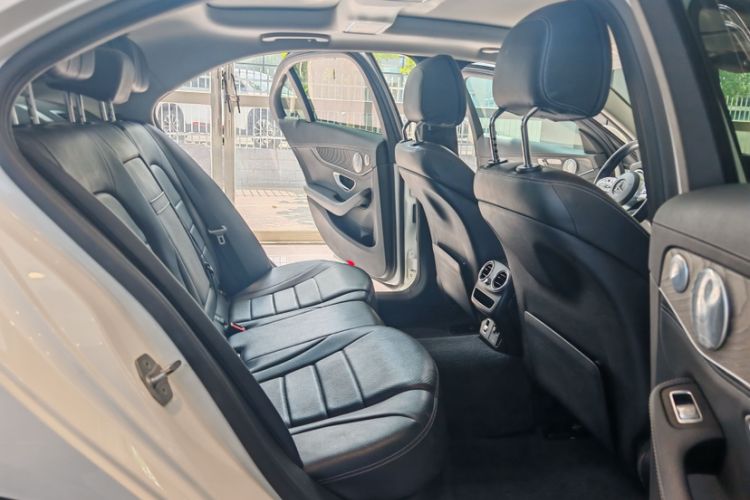 Used Mercedes-Benz C-Class 2020 C 260 L Sport Edition Interior 8