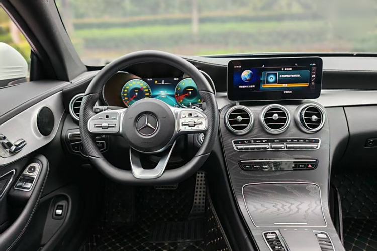 Used Mercedes-Benz C-Class 2020 C 200 Coupe Interior 9