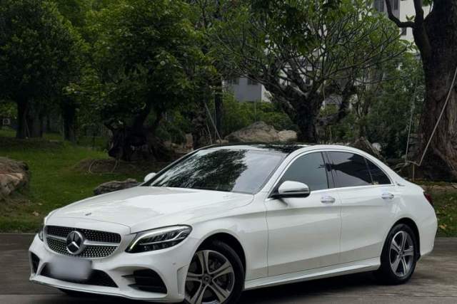 Ojetý Mercedes-Benz C-Class 2020 Restyled C 260 L Sport Edition