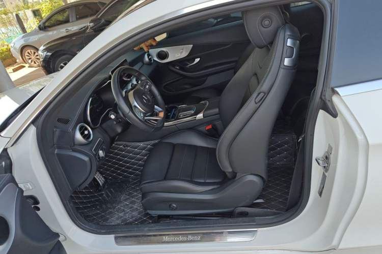 Used Mercedes-Benz C-Class 2020 C 260 Coupe Left Front Seat