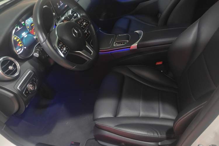 Used Mercedes-Benz C-Class 2020 Facelifted C 260 Estate Left Front Seat