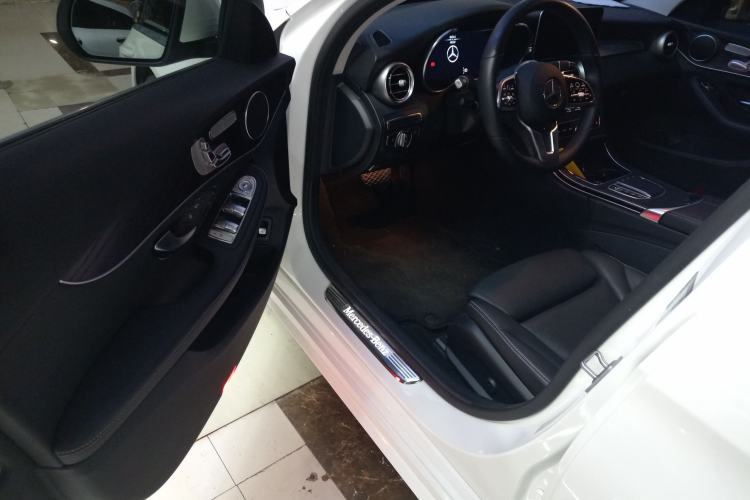 Used Mercedes-Benz C-Class 2020 Facelifted C 260 Estate Left Front Seat