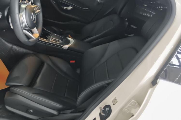 Used Mercedes-Benz C-Class 2020 Restyled C 200 L Fashion Edition Sport Version Left Front Seat