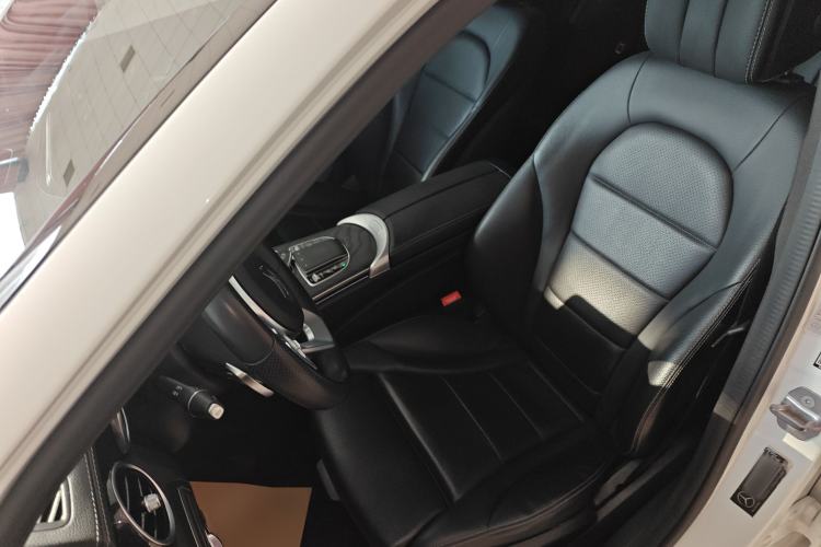 Used Mercedes-Benz C-Class 2020 Restyled C 200 L Fashion Edition Sport Version Left Front Seat