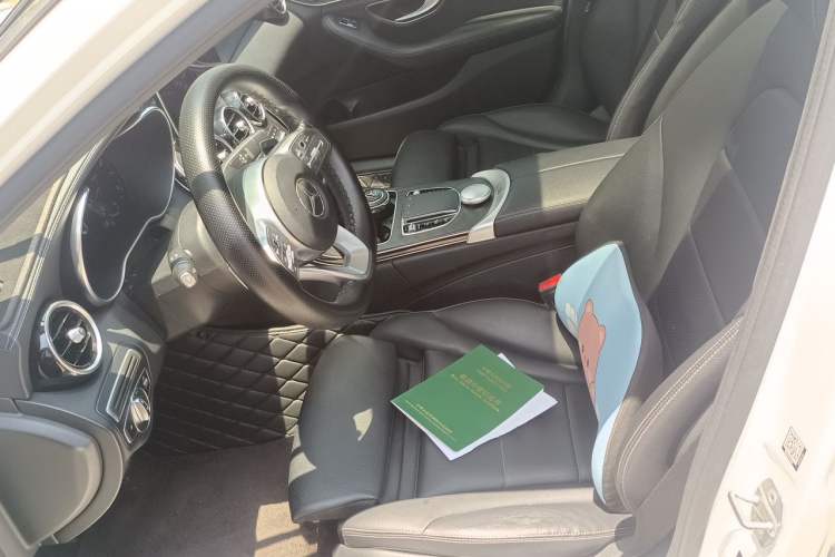 Used Mercedes-Benz C-Class 2020 Updated C 200 L Fashion Edition Left Front Seat