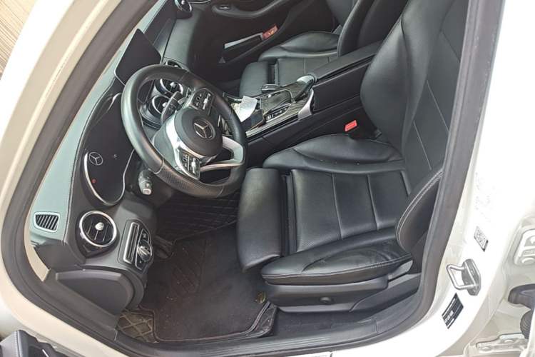 Used Mercedes-Benz C-Class 2020 Updated C 200 L Fashion Edition Left Front Seat