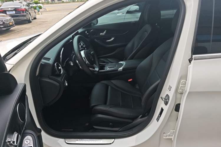 Used Mercedes-Benz C-Class 2020 Restyled C 200 L Fashion Edition Sport Version Left Front Seat