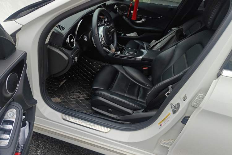 Used Mercedes-Benz C-Class 2020 Restyled C 200 L Fashion Edition Sport Version Left Front Seat