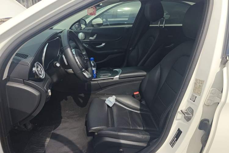 Used Mercedes-Benz C-Class 2020 C 200 L Fashion Edition Sport Version Left Front Seat