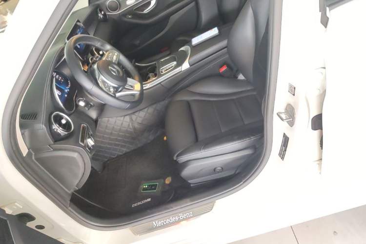 Used Mercedes-Benz C-Class 2020 C 260 L Sport Edition Left Front Seat