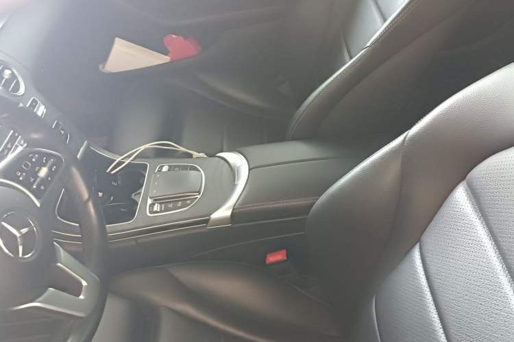 Used Mercedes-Benz C-Class 2020 Facelifted C 260 Estate Left Front Seat