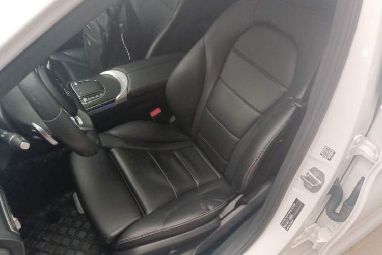 Used Mercedes-Benz C-Class 2020 Restyled C 200 L Fashion Edition Sport Version Left Front Seat