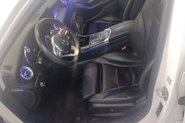 Used Mercedes-Benz C-Class 2020 Restyled C 200 L Fashion Edition Sport Version Left Front Seat