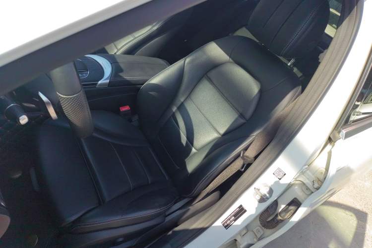 Used Mercedes-Benz C-Class 2020 Restyled C 200 L Fashion Edition Sport Version Left Front Seat