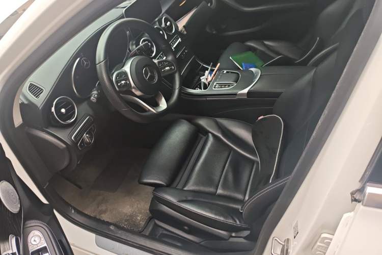 Used Mercedes-Benz C-Class 2020 C 200 L Fashion Edition Sport Version Left Front Seat