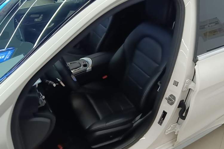 Used Mercedes-Benz C-Class 2020 Restyled C 260 L Sport Edition Left Front Seat