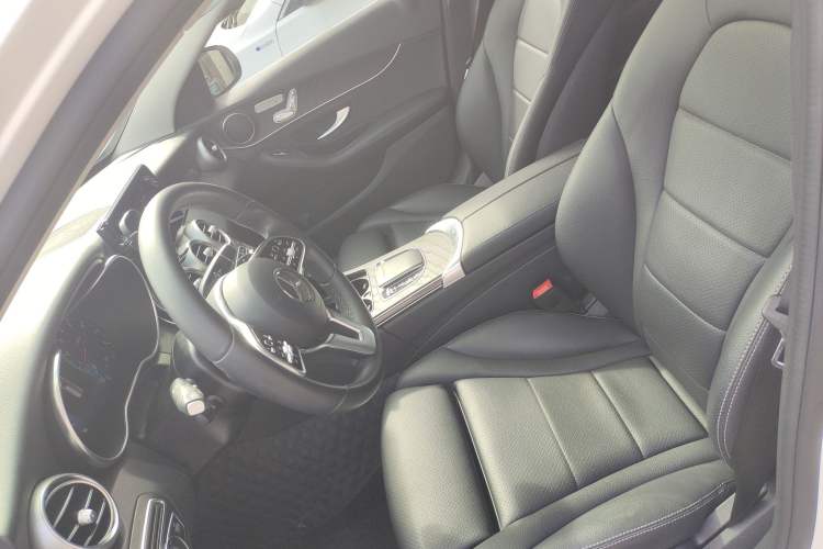 Used Mercedes-Benz C-Class 2020 Facelifted C 260 Estate Left Front Seat