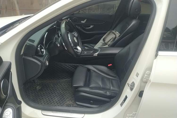 Used Mercedes-Benz C-Class 2020 Restyled C 200 L Fashion Edition Sport Version Left Front Seat