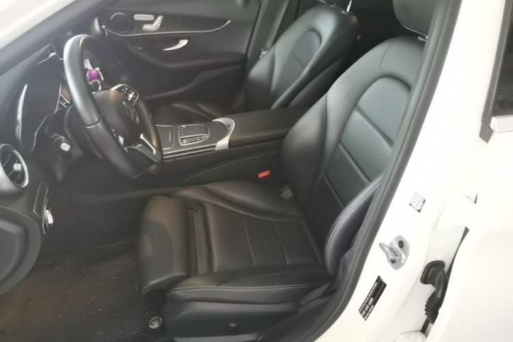 Used Mercedes-Benz C-Class 2020 Facelifted C 260 Estate Left Front Seat