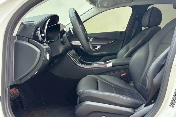 Used Mercedes-Benz C-Class 2020 Restyled C 260 L Sport Edition Left Front Seat