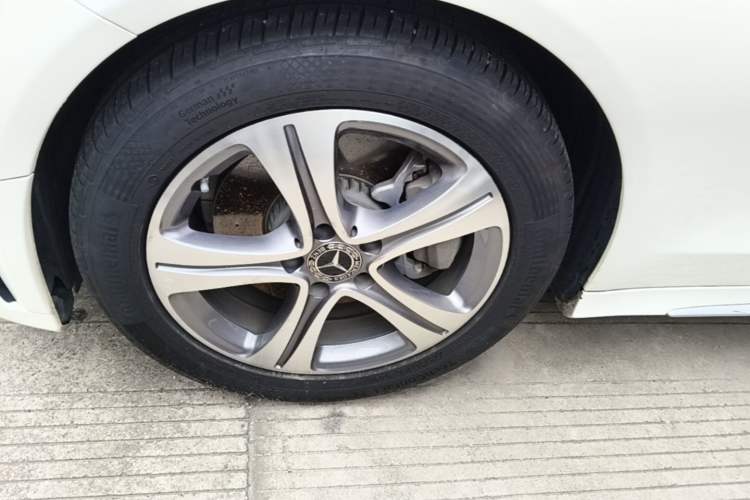 Used Mercedes-Benz C-Class 2020 C 260 L Sport Edition Left Front Wheel Hub