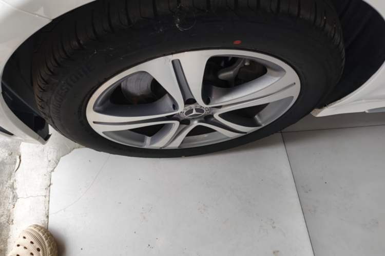 Used Mercedes-Benz C-Class 2020 Restyled C 260 L Sport Edition Left Front Wheel Hub