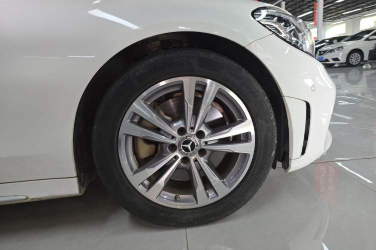 Used Mercedes-Benz C-Class 2020 C 200 L Fashion Edition Sport Version Left Front Wheel Hub