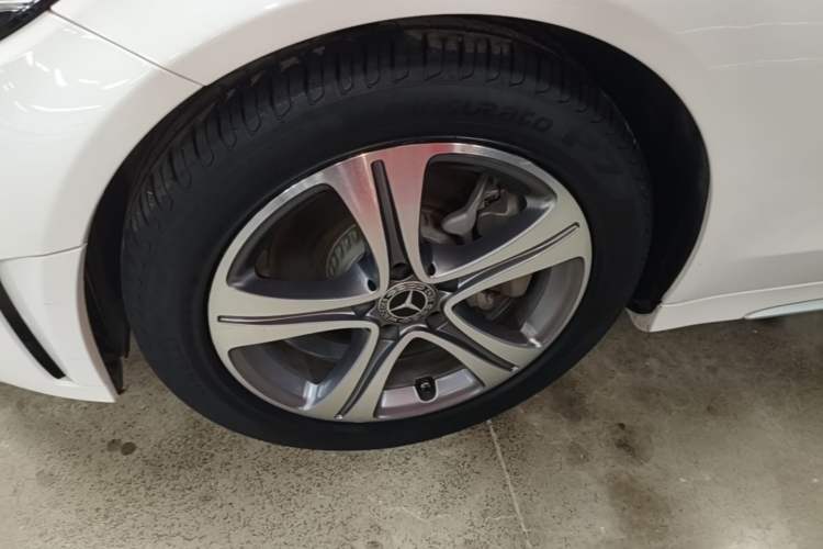 Used Mercedes-Benz C-Class 2020 Restyled C 260 L Sport Edition Left Front Wheel Hub