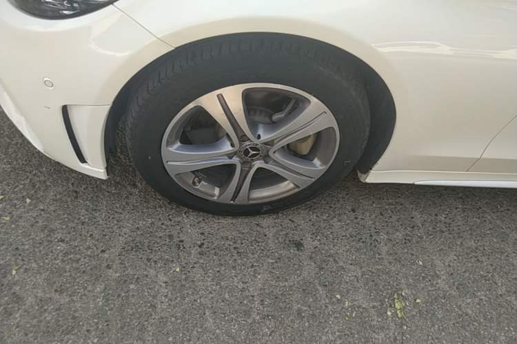 Used Mercedes-Benz C-Class 2020 Restyled C 260 L Sport Edition Left Front Wheel Hub