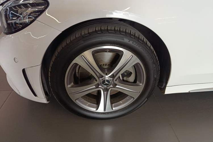 Used Mercedes-Benz C-Class 2020 C 260 L Sport Edition Left Front Wheel Hub