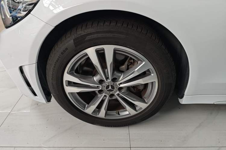 Used Mercedes-Benz C-Class 2020 C 200 L Fashion Edition Sport Version Left Front Wheel Hub
